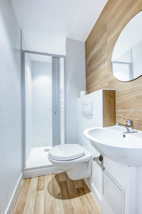 Eco-friendly toiletries, hair dryer, towels