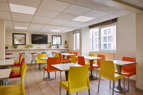 Daily buffet breakfast (EUR 6.90 per person)