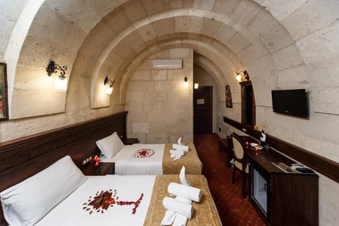 Premium bedding, minibar, in-room safe, laptop workspace