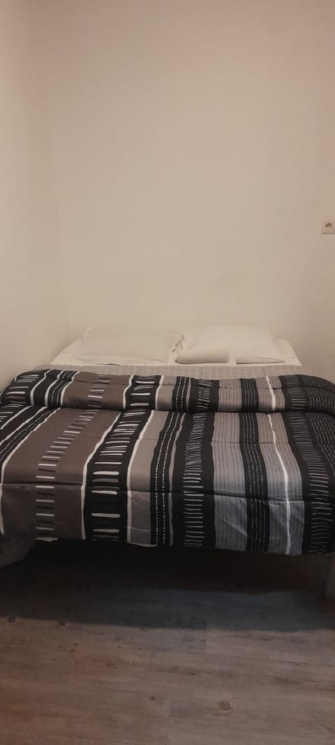 Economy Double Room | Free WiFi, wheelchair access