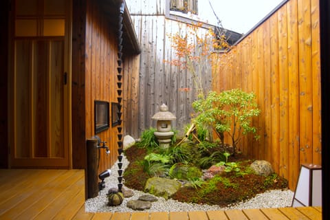 Garden Suite with 2 Japanese futons | View from room
