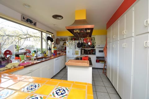 Free daily full breakfast