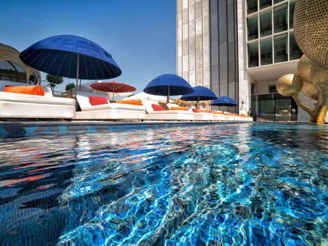 Indoor pool, seasonal outdoor pool, sun loungers