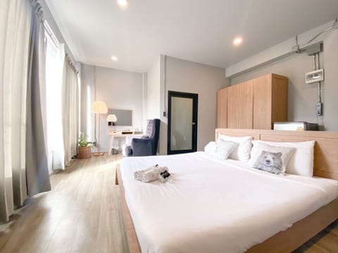 Minimal Suite Mountain View | In-room safe, blackout drapes, free WiFi