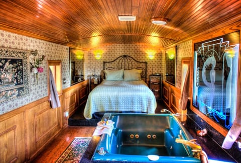 Signature Cabin, Private Bathroom (Orient Express) | 1 bedroom, hypo-allergenic bedding, individually decorated