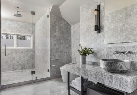 Shower, rainfall showerhead, designer toiletries, bathrobes