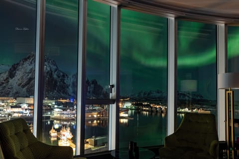 Suite (Panorama) | Premium bedding, pillowtop beds, minibar, in-room safe