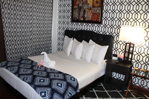 Budget Double Room | Desk, free WiFi, bed sheets