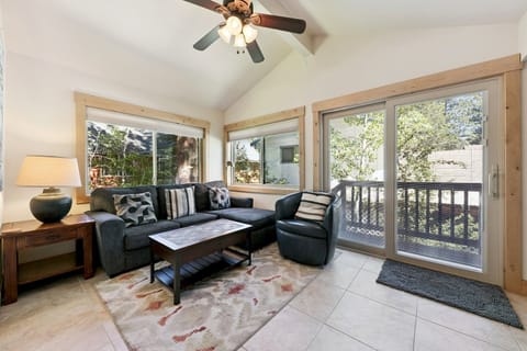 House, 4 Bedrooms | Living area | TV, DVD player