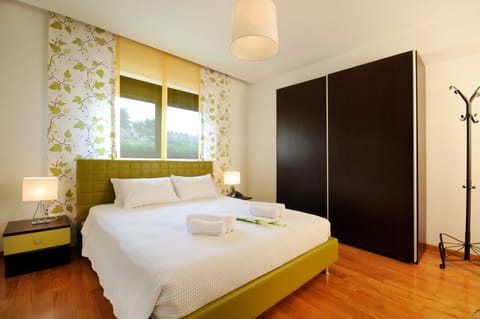 Deluxe Suite | In-room safe, individually decorated, individually furnished