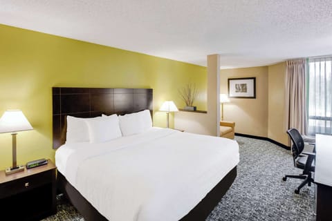 Premium bedding, pillowtop beds, desk, blackout drapes