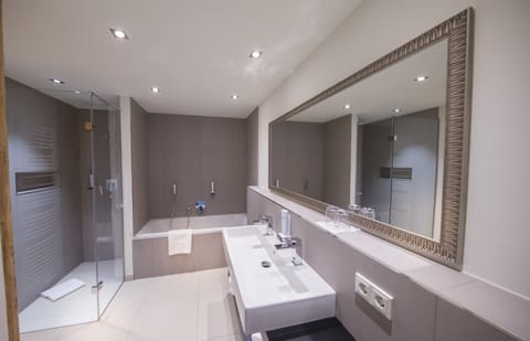 Hair dryer, bathrobes, slippers, heated floors