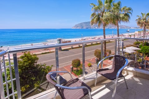 Comfort Seaview Room | Free minibar, free WiFi, bed sheets, wheelchair access