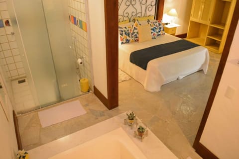 Exclusive Room | Bathroom | Hair dryer, towels