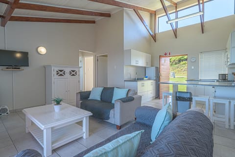 Fynbos Ridge 8 | Living area | 32-inch TV with satellite channels