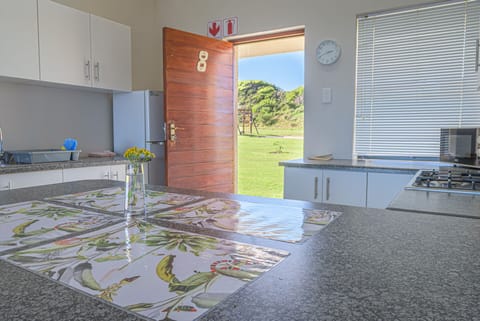 Fynbos Ridge 8 | Shared kitchen | Fridge