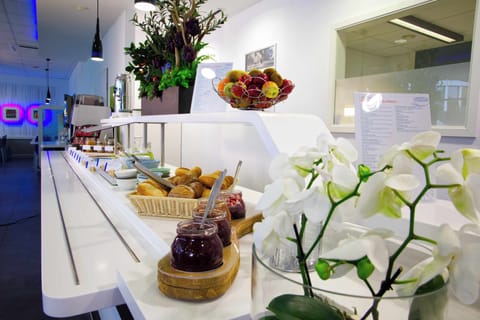 Daily buffet breakfast (EUR 13.50 per person)