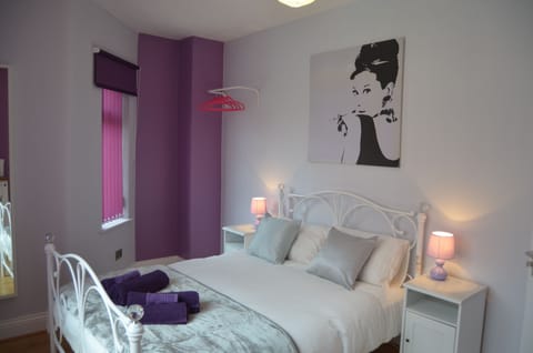 Standard Double Room | Iron/ironing board, free WiFi, bed sheets