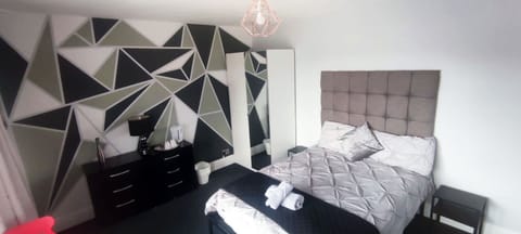 Double Room | Iron/ironing board, free WiFi, bed sheets