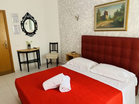 Minibar, in-room safe, soundproofing, iron/ironing board