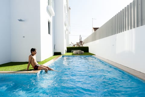 Seasonal outdoor pool, sun loungers
