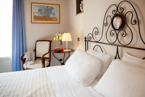 Down comforters, minibar, desk, laptop workspace