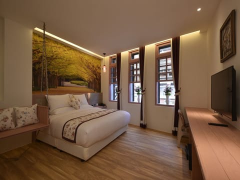 Superior Double Room (Photos are for reference only - themes are randomly arranged) | Down comforters, in-room safe, soundproofing, free WiFi
