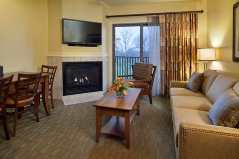 Villa, 1 Bedroom, Mobility Accessible, Non Smoking (Communications) | Living area | 35-inch flat-screen TV with cable channels, TV