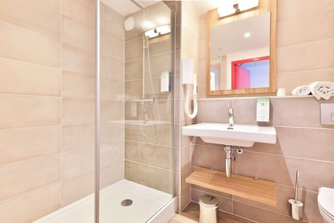 Eco-friendly toiletries, towels, soap, shampoo