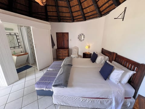 Standard Twin Room | 1 bedroom, free WiFi, bed sheets