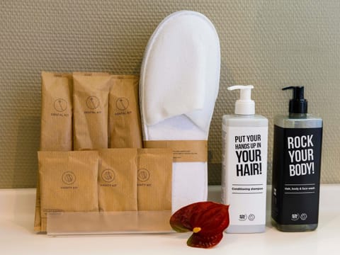 Premium Double Room, 1 Double Bed | In-room safe, desk, soundproofing, iron/ironing board