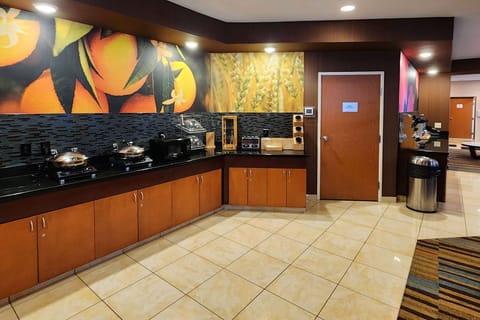 Free daily buffet breakfast