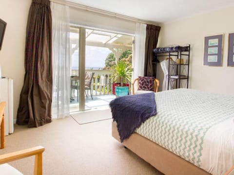 The Clipper B&B Room with Sea View | Individually decorated, individually furnished, iron/ironing board