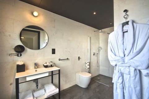 Junior Double or Twin Room, Balcony (Double or Twin) | Bathroom | Shower, free toiletries, hair dryer, slippers