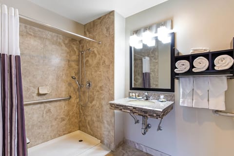 Pillowtop beds, in-room safe, desk, laptop workspace