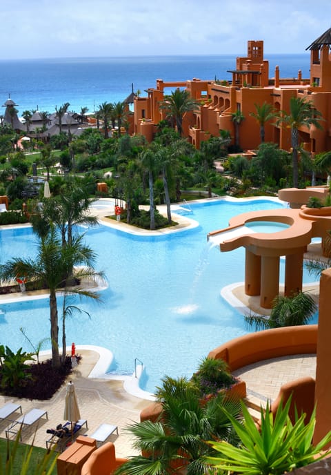 Indoor pool, 5 outdoor pools, pool umbrellas, sun loungers