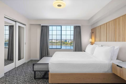 One Bedroom Suite, Bay View | Premium bedding, in-room safe, blackout drapes, iron/ironing board