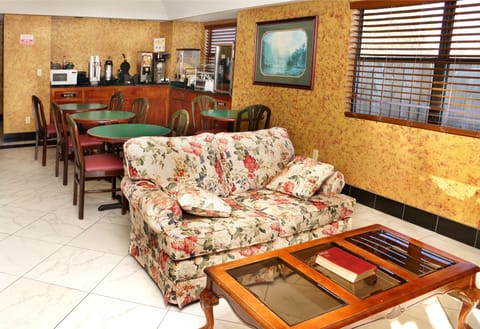 Check-in/check-out kiosk