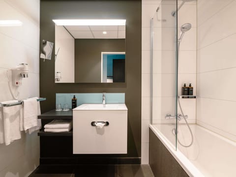 Minibar, desk, blackout drapes, soundproofing