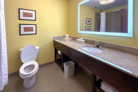 1 bedroom, in-room safe, desk, soundproofing