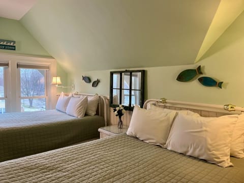 Beach Lake Room | Individually decorated, individually furnished, laptop workspace