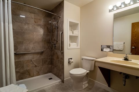 Room, 1 Queen Bed, Accessible | Bathroom | Free toiletries, hair dryer, towels, soap