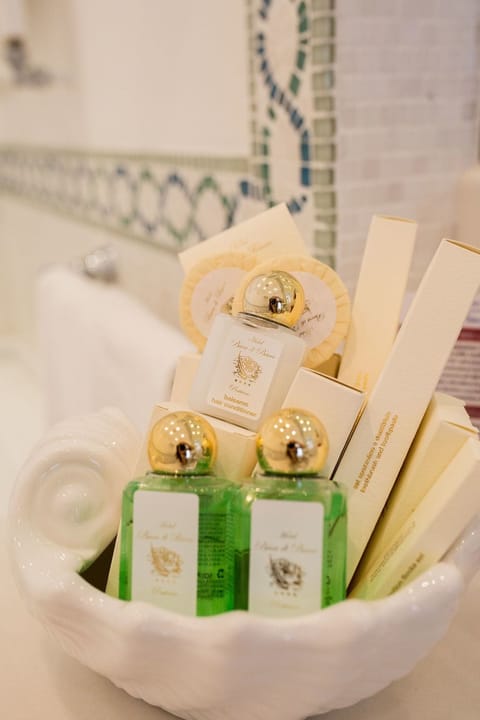 Standard Double Room (no view) | Minibar, in-room safe, individually decorated, individually furnished