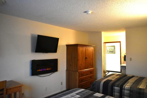 Double Room, 2 Queen Beds | In-room safe, soundproofing, cribs/infant beds, rollaway beds