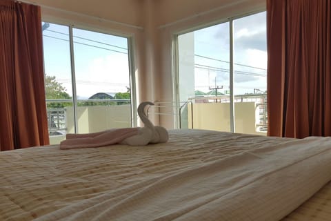 Standard Double Room | Desk, WiFi (free)