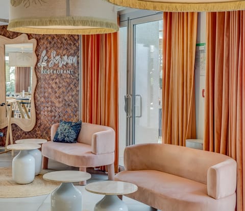 Breakfast, lunch, dinner served; local cuisine, pool views 