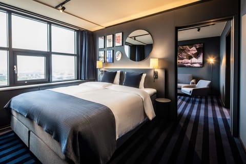 Suite (Master) | In-room safe, blackout drapes, free WiFi, bed sheets