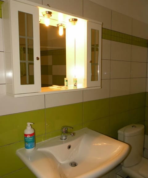 Double Room (Meteora View) | Bathroom sink