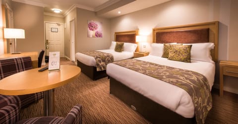 Premier Double Room | Desk, laptop workspace, free WiFi, bed sheets