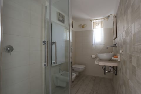 Superior Townhome, Terrace | Bathroom | Shower, eco-friendly toiletries, hair dryer, slippers